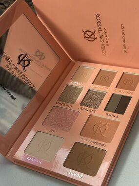 Kenia Ontiveros Beauty Glow and Go Kit Eyeshadow, Face, Brow Powder